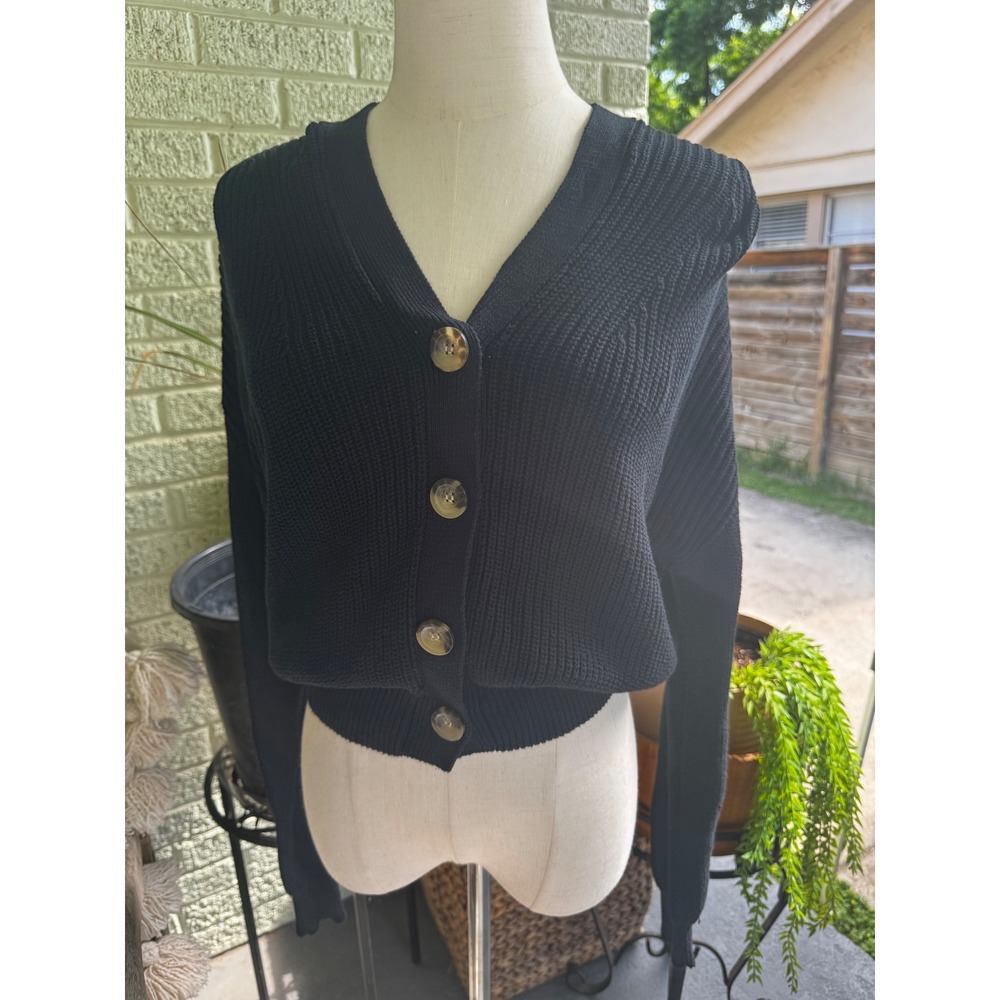 BP. Nordstrom Black Stitch Cropped‎ Cardigan Sweater XS V-Neck Button Front